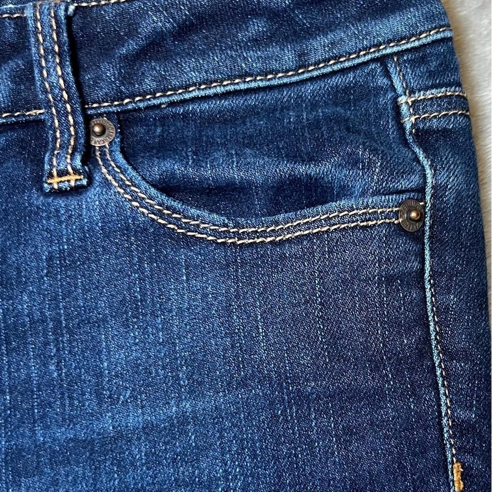 American Eagle Womens Size 2 Short Jeans Blue Dark Wash Skinny Fit Casual Denim - Picture 12 of 16